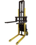 استاکر برقی ۳ تن دکل ۳ متر